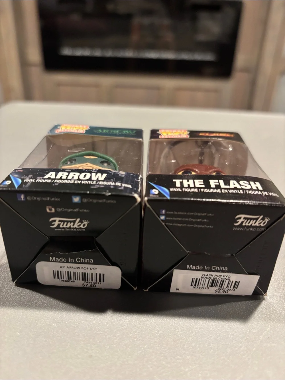 Pocket Pop The Flash & Arrow Keychains -2